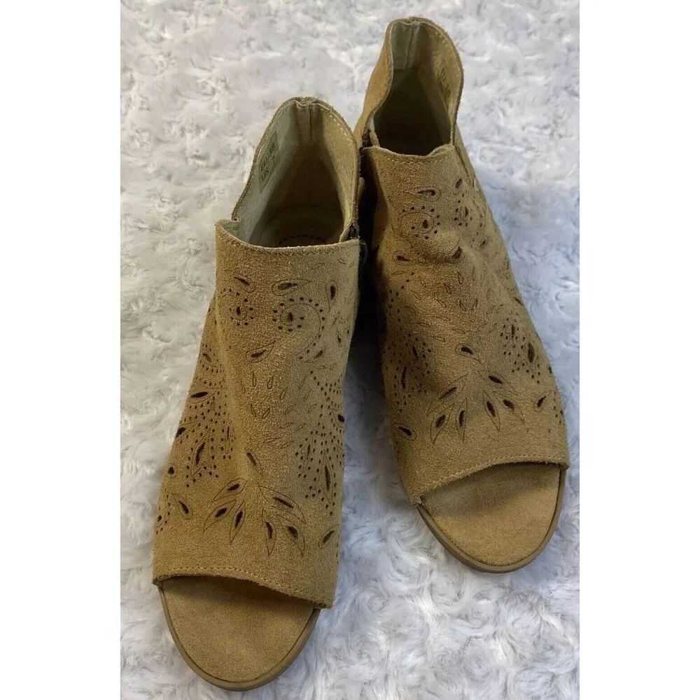 Coolway Size 7 / 38 Open Toe Ankle Booties Suede Cut Out Design Side Zip - Picture 2 of 9